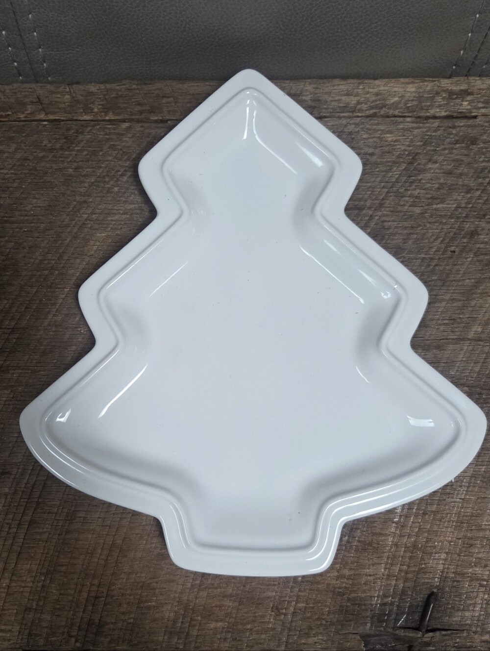 Vintage Pfaltzgraff Heritage White Christmas Tree Serving Dish Platter B10